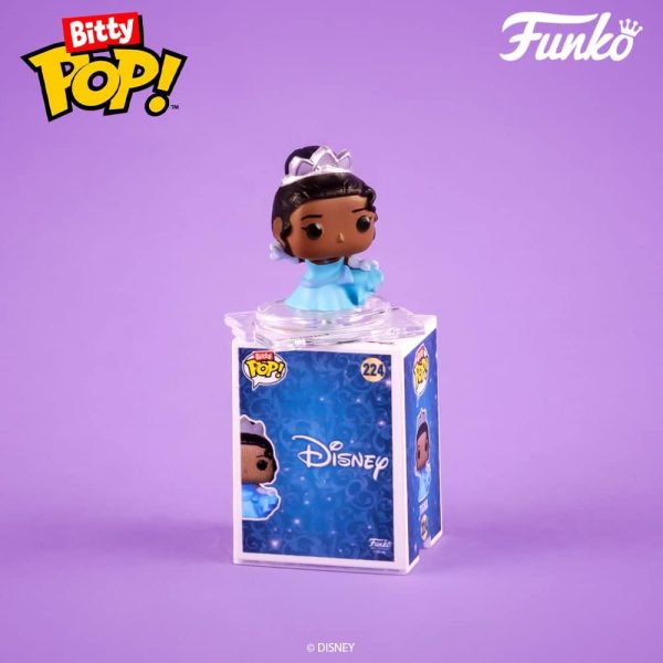Funko Bitty Pop Disney Princesses - Cinderella. Snow White. Aurora and A Surprise Mystery Mini Figure - 0.9 Inch (2.2 Cm) Collectable - Stackable Display Shelf Included - Gift Idea